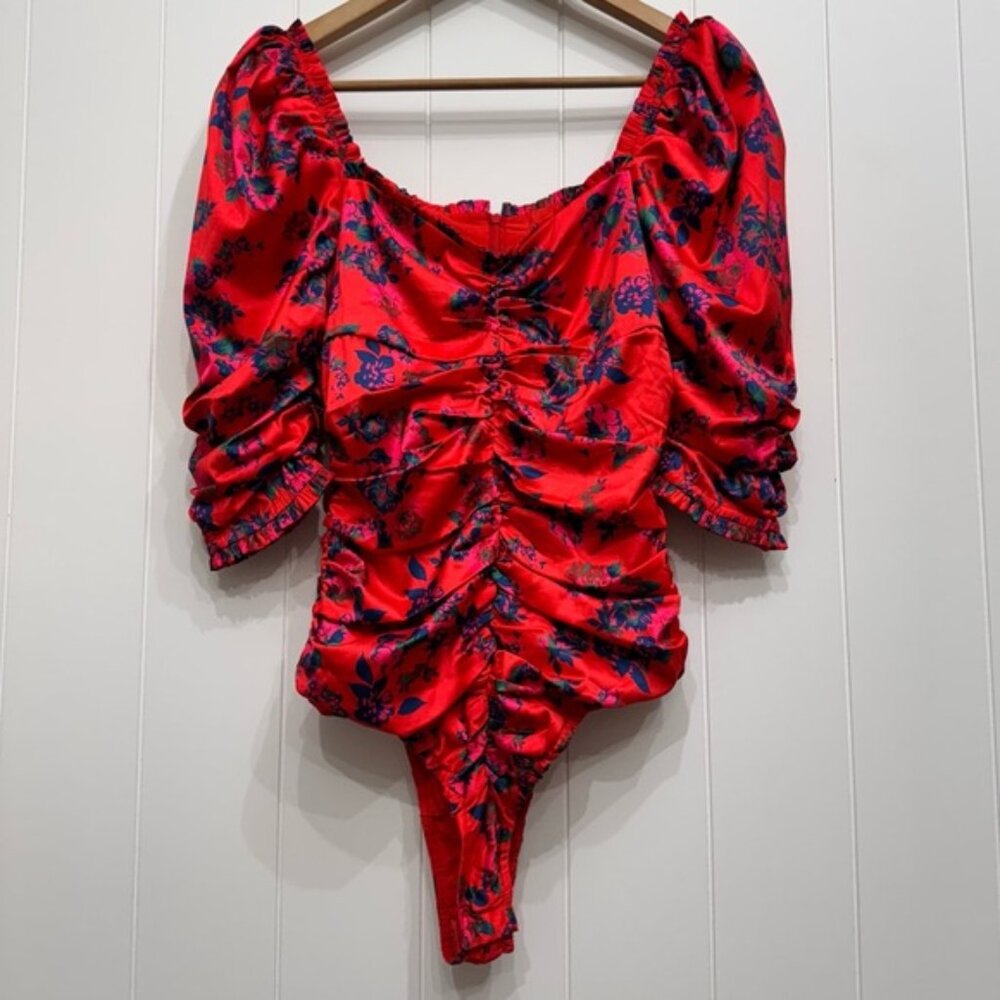 Athina Red Blue Floral Bodysuit Women’s Size Small Puff Sleeves Satin